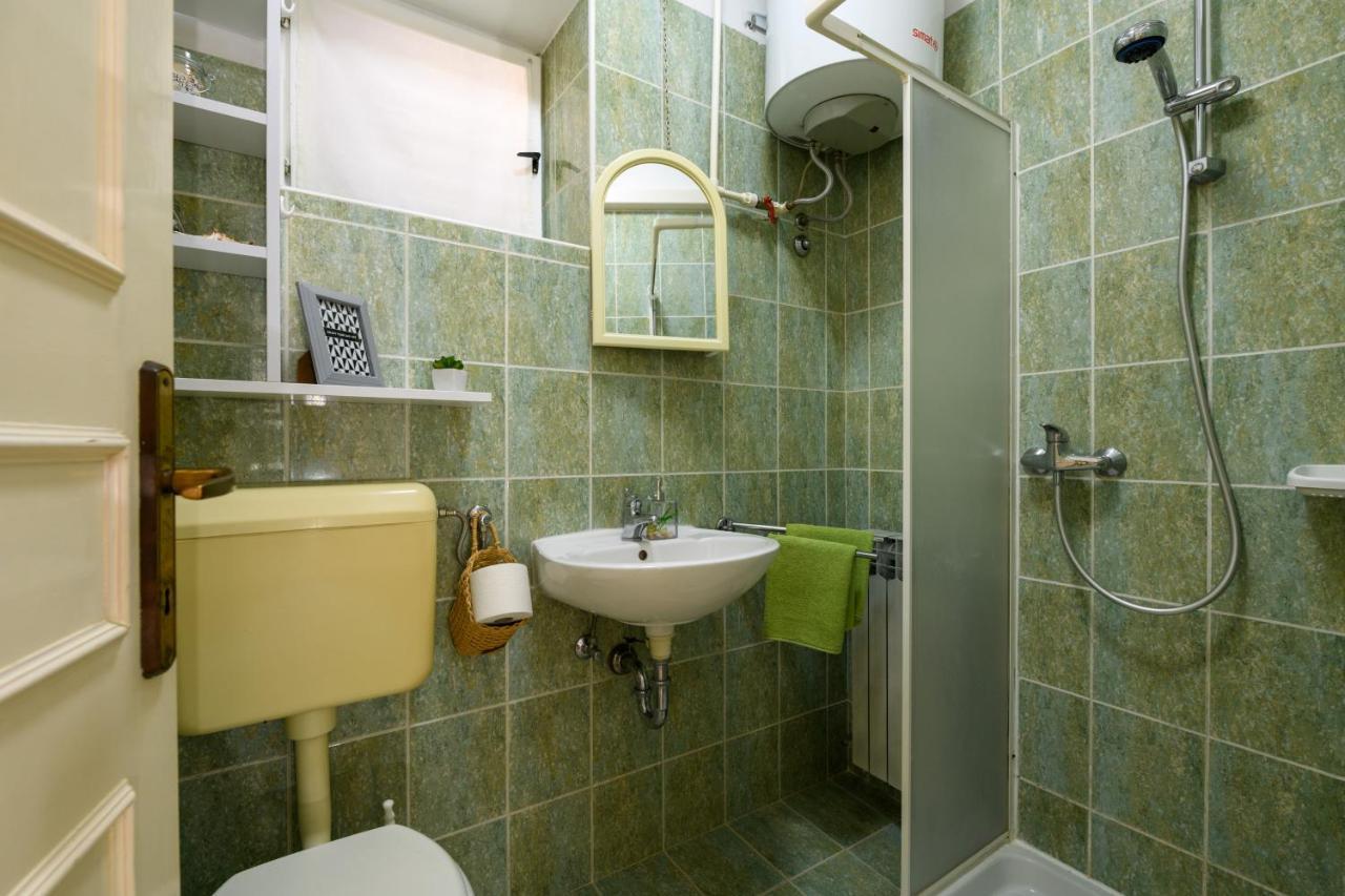 Apartman Aleksandra Pula Exteriör bild